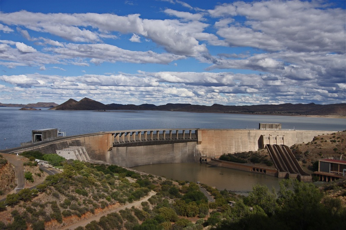 Scraping SA Dam(n) Data using a Scheduled Lambda and uploading it to Mongo